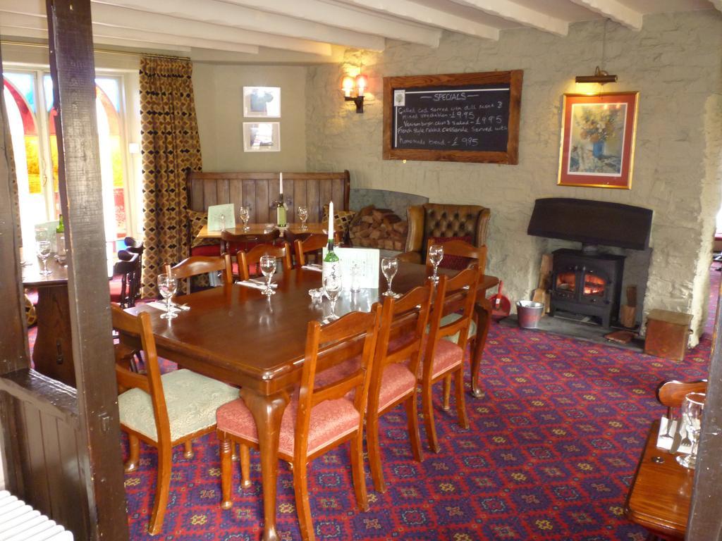 Royal Oak Inn Lostwithiel Exterior photo